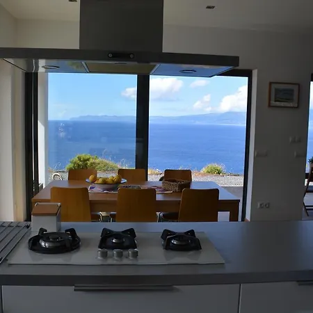 Villa Atlantic Window *